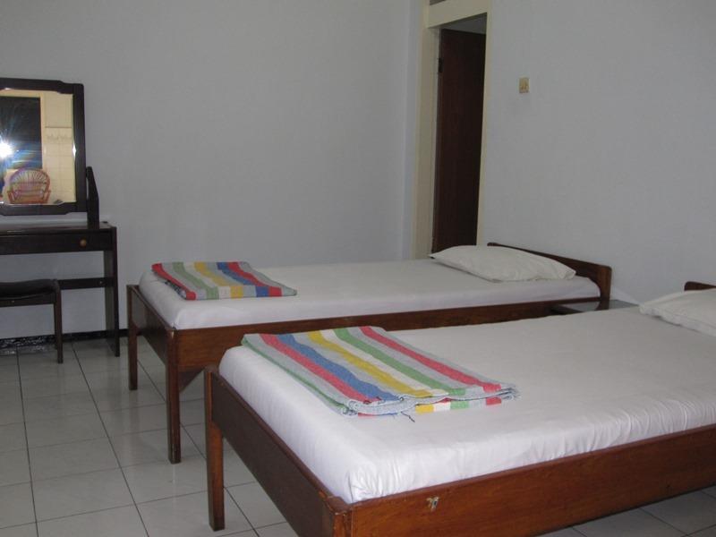 Hotel Tosari Malang Bagian luar foto